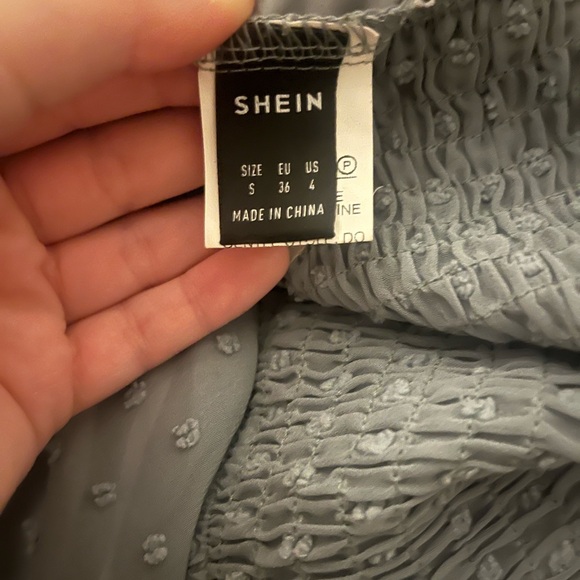 SHEIN Gray Textured Blouse - Picture 3 of 3